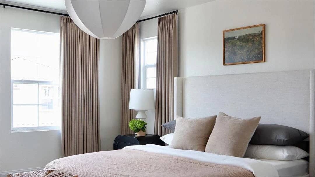 چگونه پرده مناسب برای اتاق خواب انتخاب کنیم